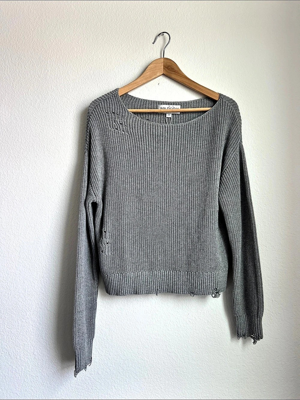 WILDFOX Gray Knit Sweater Size Small